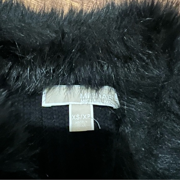 Michael Kors Faux Fur Vest - Picture 10 of 10